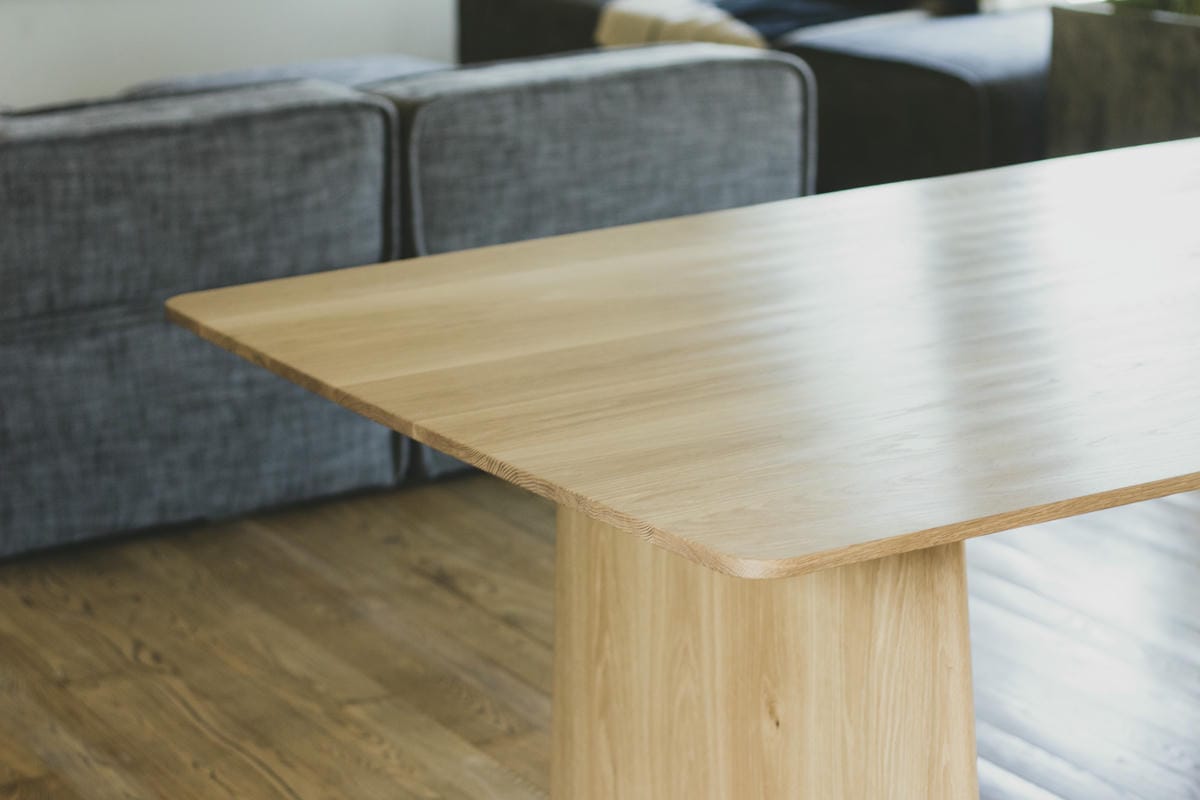 Lakeview Dining Table
