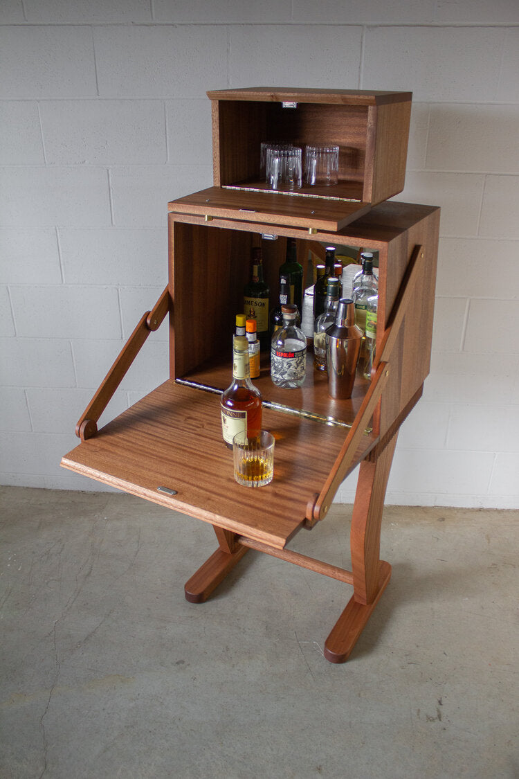Robot Drinks Cabinet
